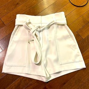 Marciano shorts shite size xs 38